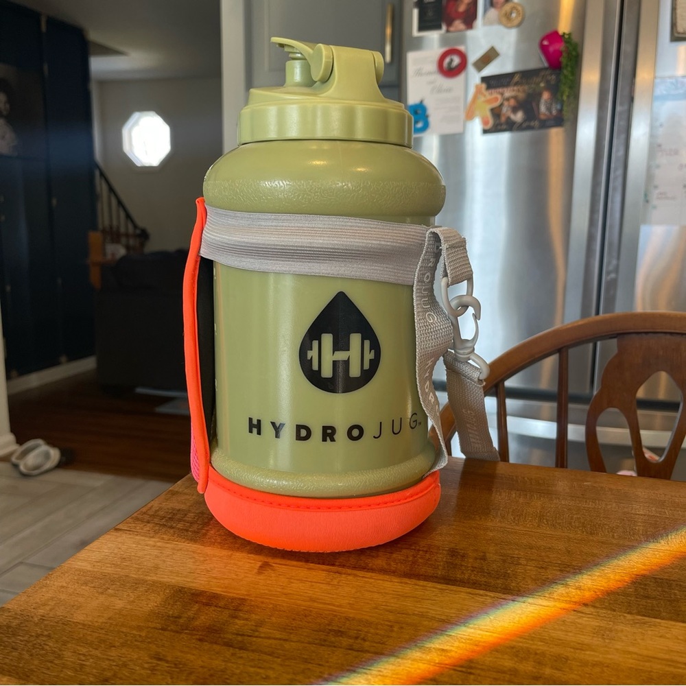 HydroJug with Sleeve